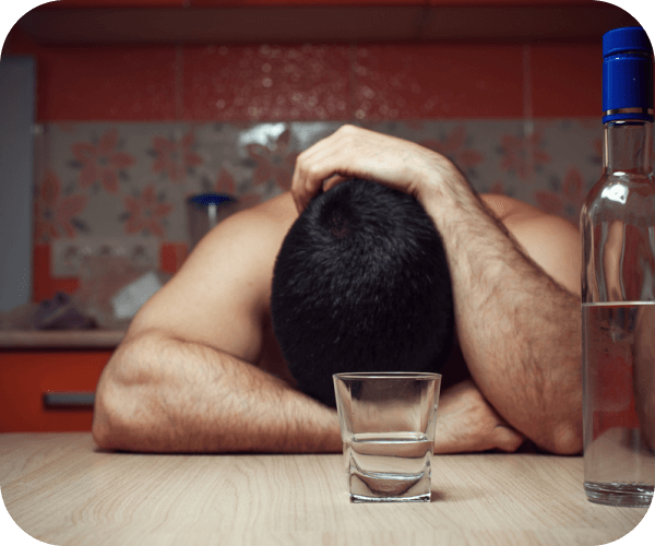 Мужчина в запойном состоянии